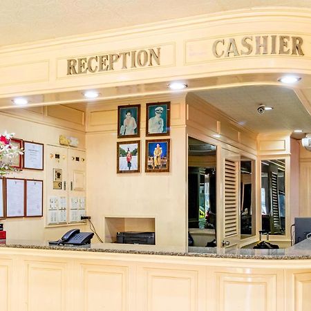 Woodlands Inn Hotel Bangkok Ngoại thất bức ảnh