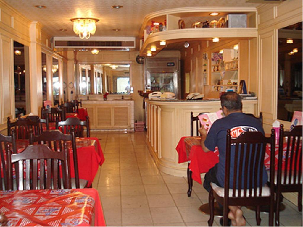 Woodlands Inn Hotel Bangkok Ngoại thất bức ảnh
