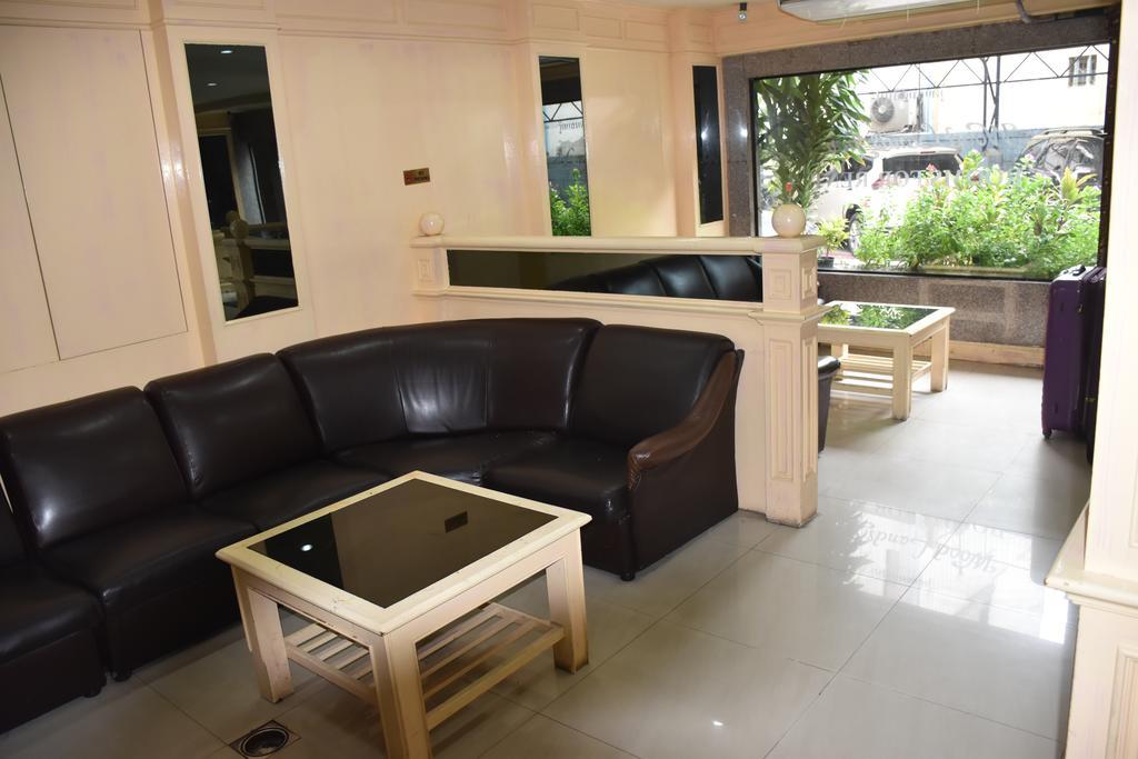Woodlands Inn Hotel Bangkok Ngoại thất bức ảnh