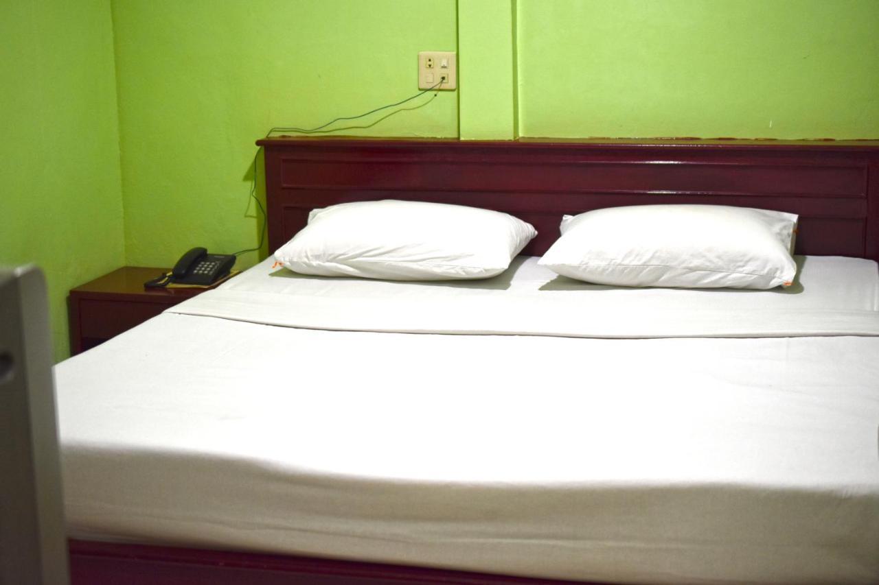 Woodlands Inn Hotel Bangkok Ngoại thất bức ảnh